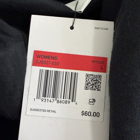 BNWT Nike Women's Black Cropped Hoodie - Picture 4 of 4